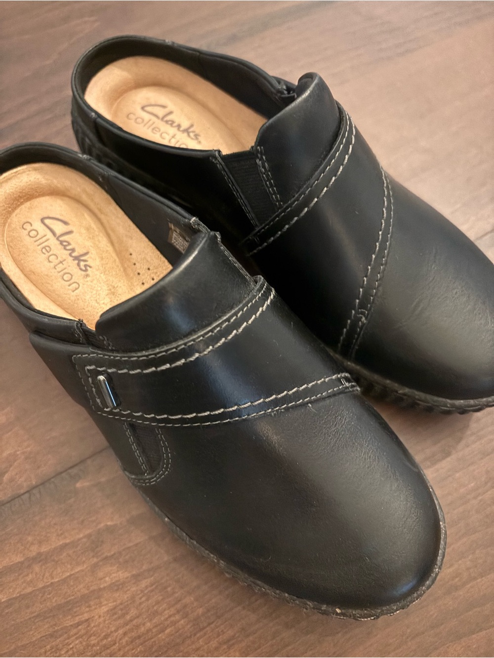 Clarks Women’s collection Caroline Bay Clogs
